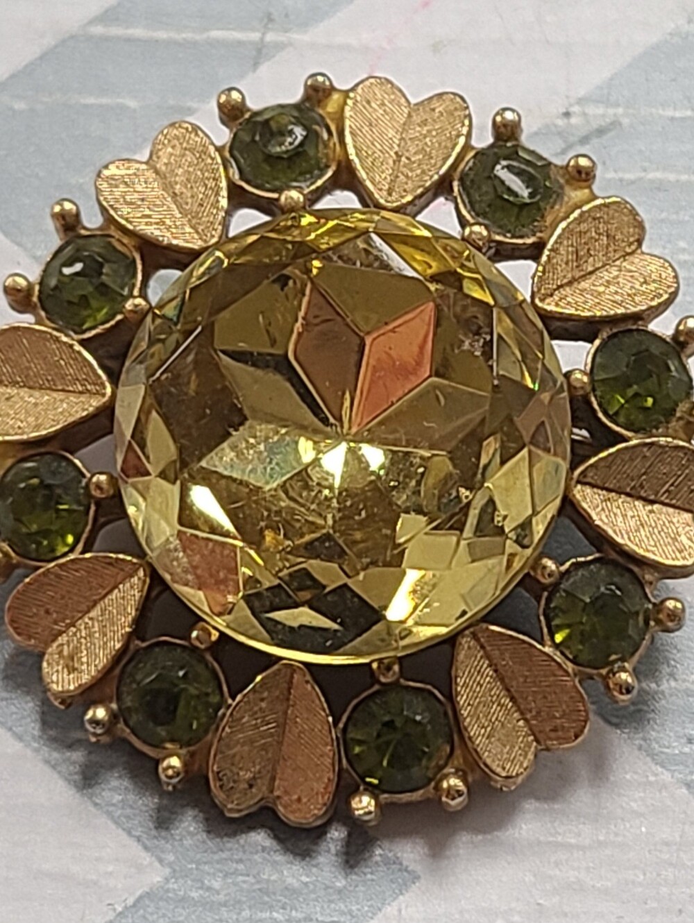 Avon Gold Tone Hearts And Green Rhinestones Brooch/Pendant Signed